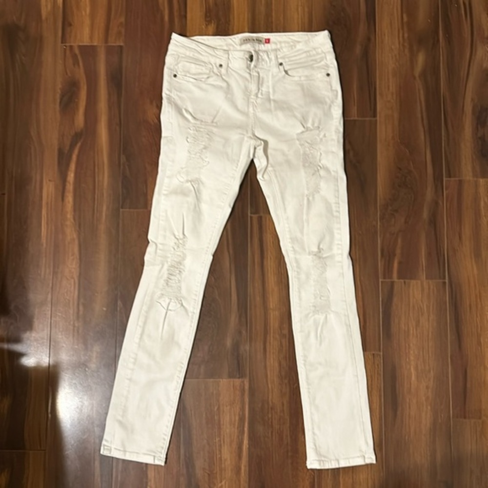 Denim Box Jeans White Skinny with Frayed Holes Size 9‎